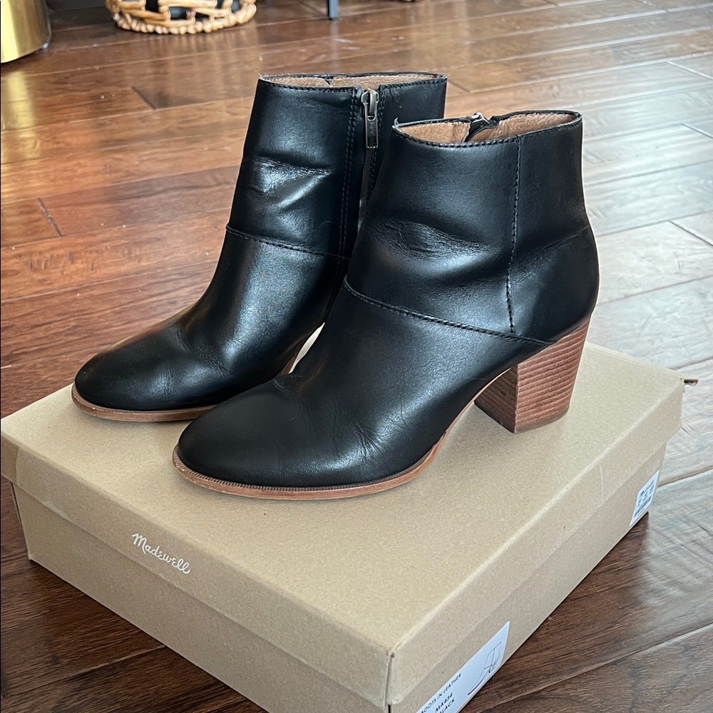 Madewell Black Leather Ankle Booties